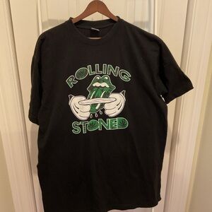 SD Collection Black and Green Graphic Tee